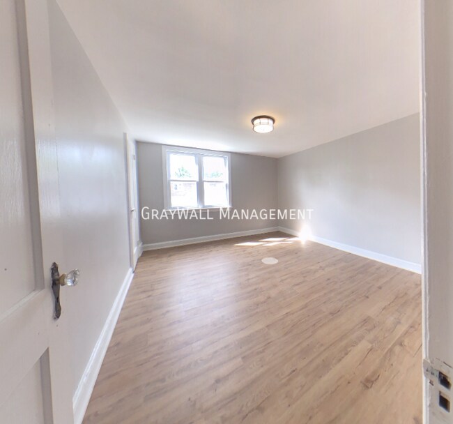 Foto del edificio - $2,000 - 3 Bedroom 1 Bathroom House In Col...