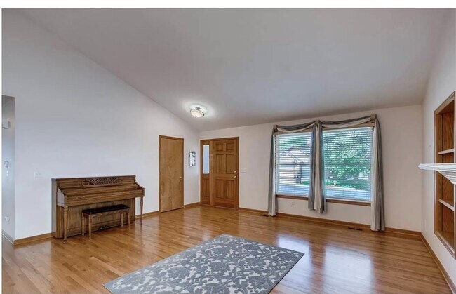 Photo - 2534 E 125th Way House