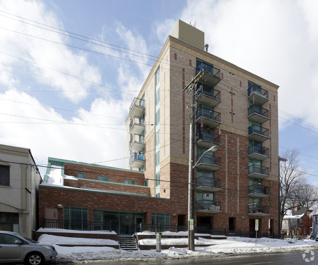 Building Photo - Chinese Community Building