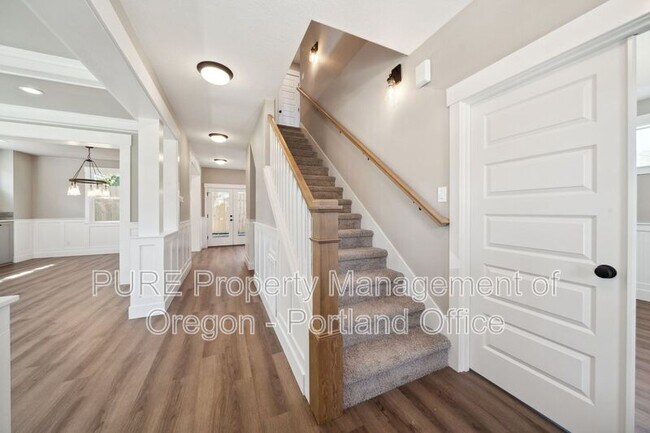 Foto del edificio - 7019 N Knowles Ave