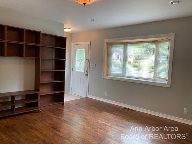 Foto del edificio - 429 Manor Dr