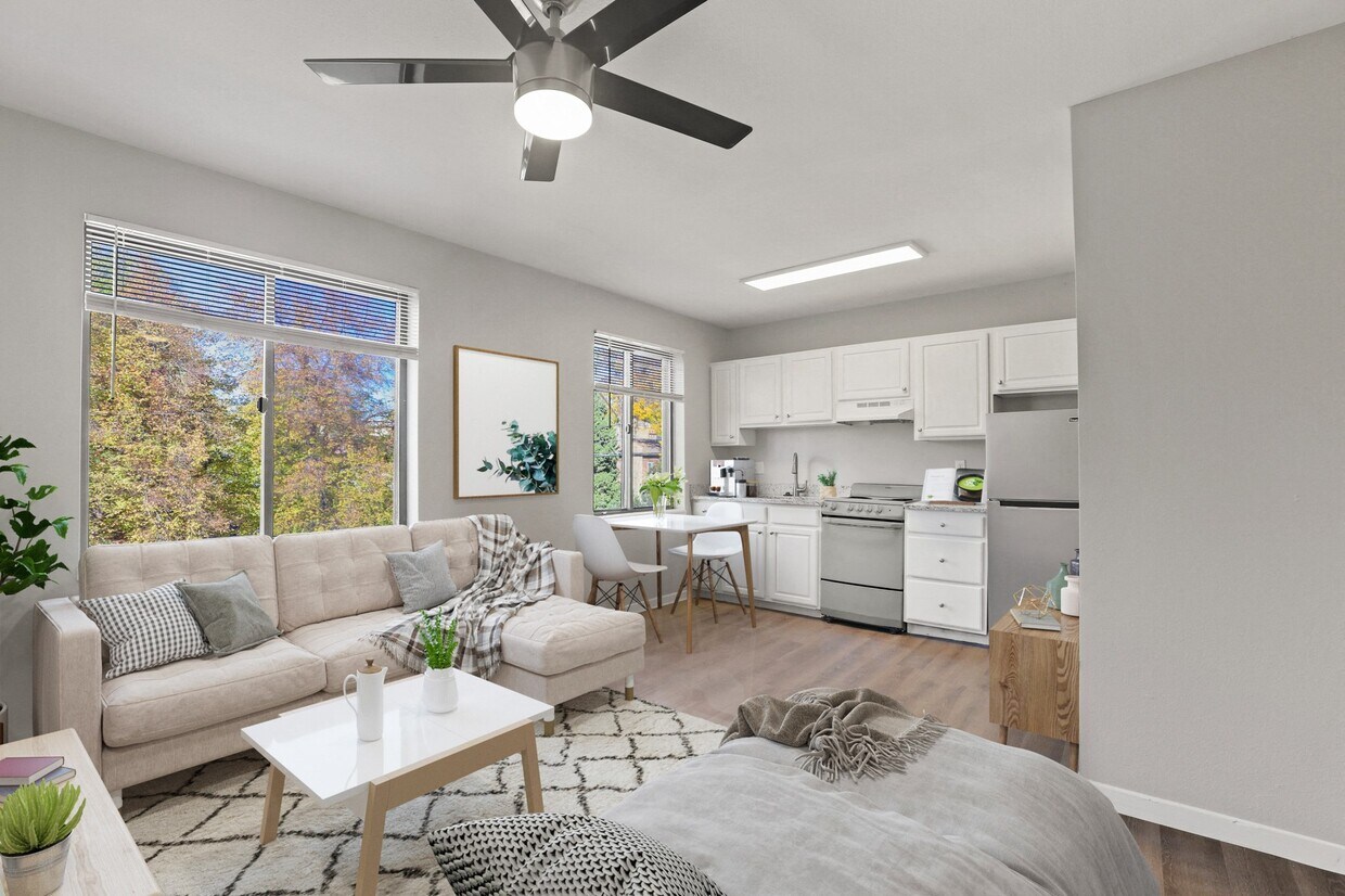 Primary Photo - Crown Apartments