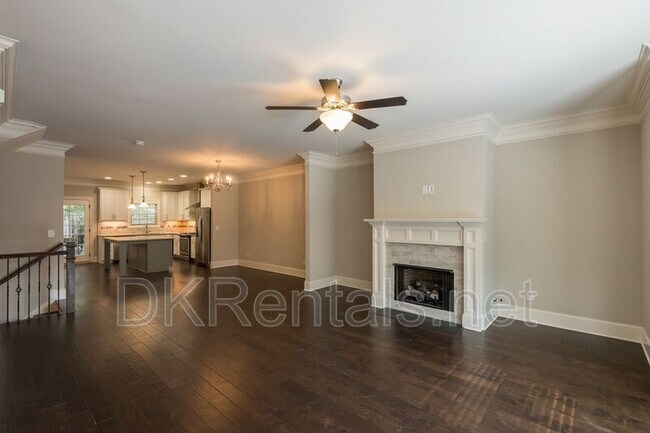 Foto del edificio - 921 Hickory Leaf Ct SE