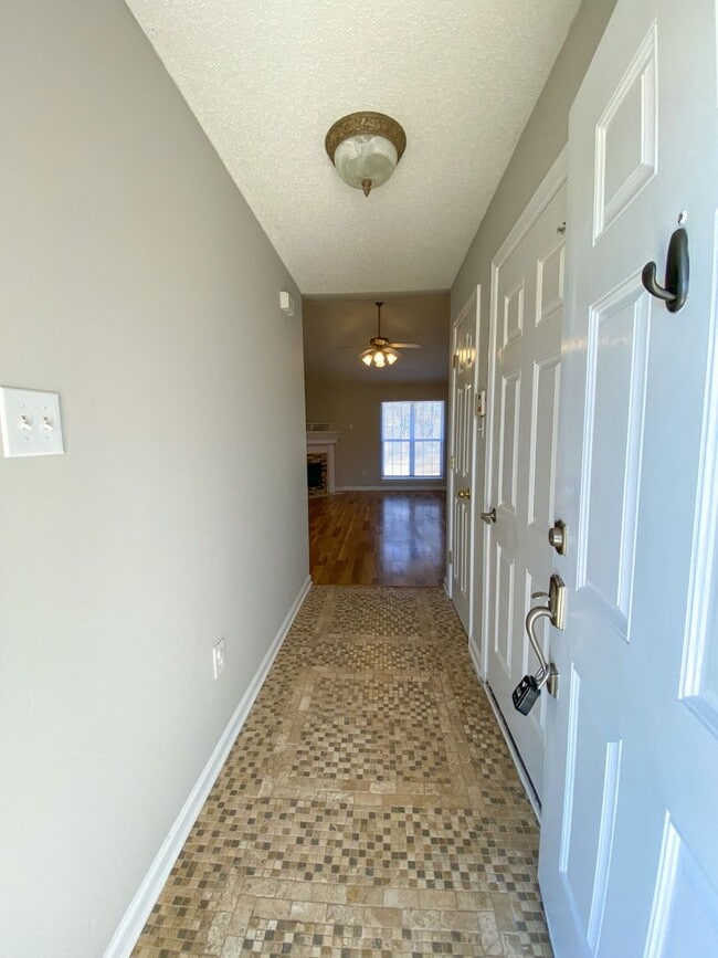 Building Photo - 3 bed, 2 bath in Hernando