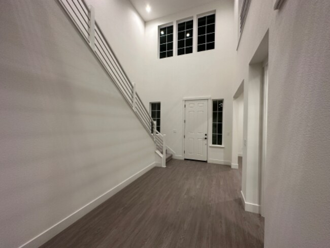 Foto del edificio - 2999 Cowper Ct