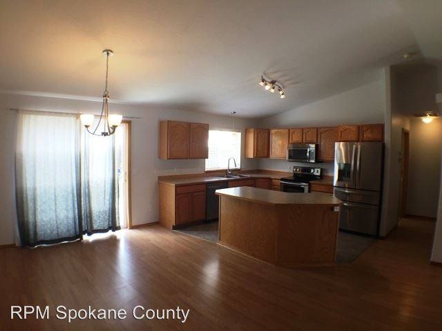 Building Photo - 7511 N Magnolia Ct