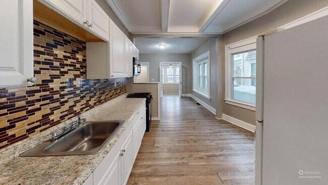 Foto del edificio - 118 Ridgeway Ave