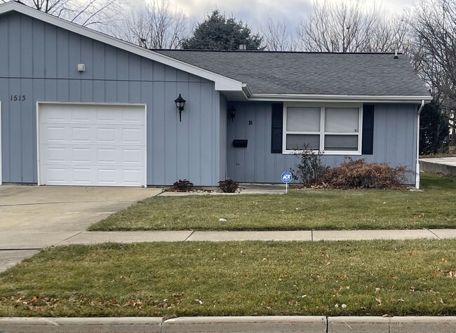 Building Photo - 1513 Northbrook Dr