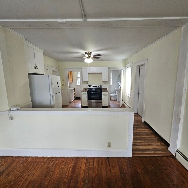 Foto del edificio - 125 Brightwood Ave