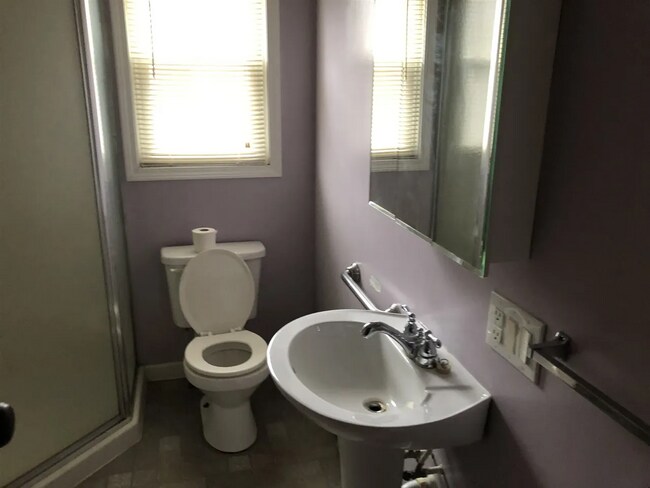 Foto del edificio - 209 N G St