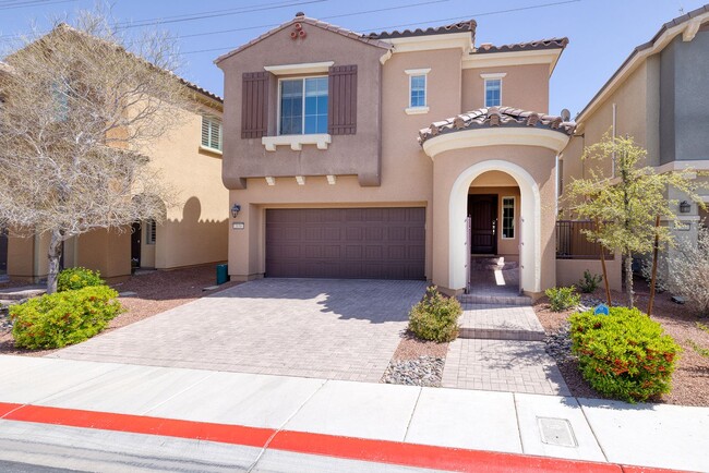 Foto del edificio - Summerlin Highly Upgraded Platinum Leed Ce...