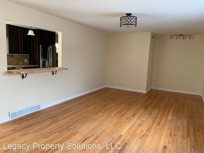 Foto del edificio - 4 br, 2 bath House - 721 Pike Street
