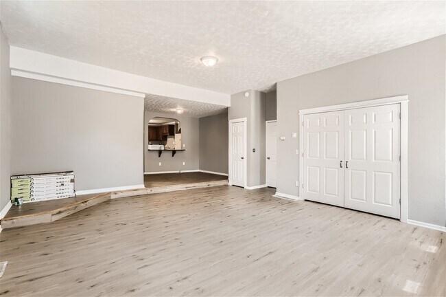 Foto del edificio - 568 N Farrington St