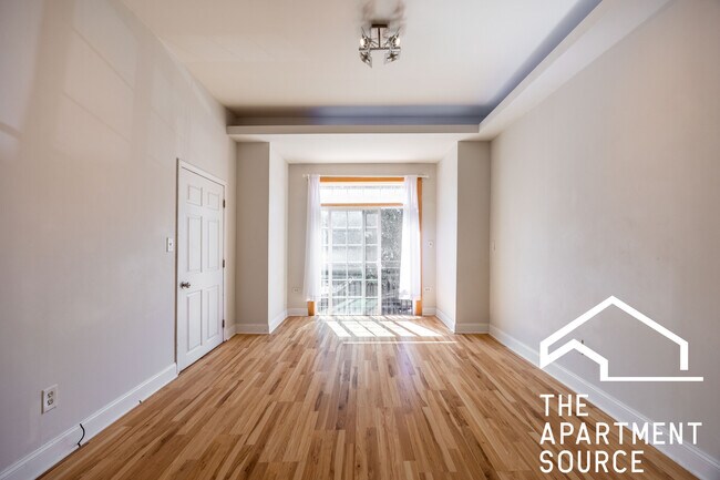 Foto del edificio - 2554 W Cortland St