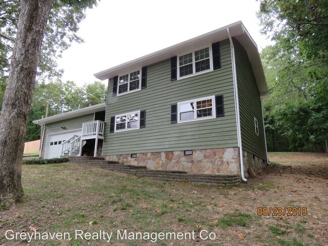 Building Photo - 3 br, 2.5 bath House - 8121 Lakewinds Drive