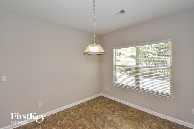 Foto del edificio - 6709 Oak Hill Pl
