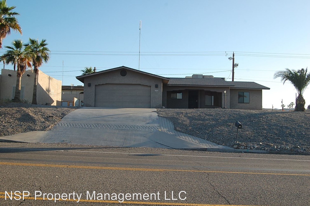 Primary Photo - 810 Acoma Blvd S