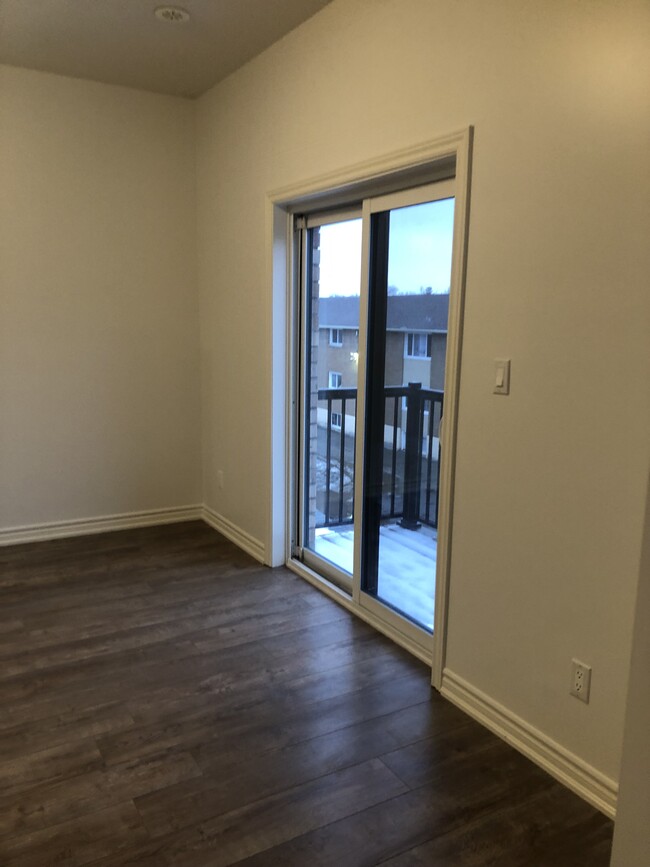 Building Photo - 164 Heiman St