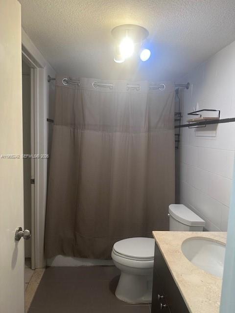 Foto del edificio - 180 Royal Palm Rd