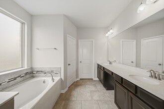 Building Photo - 223 Auburn Shores Ct