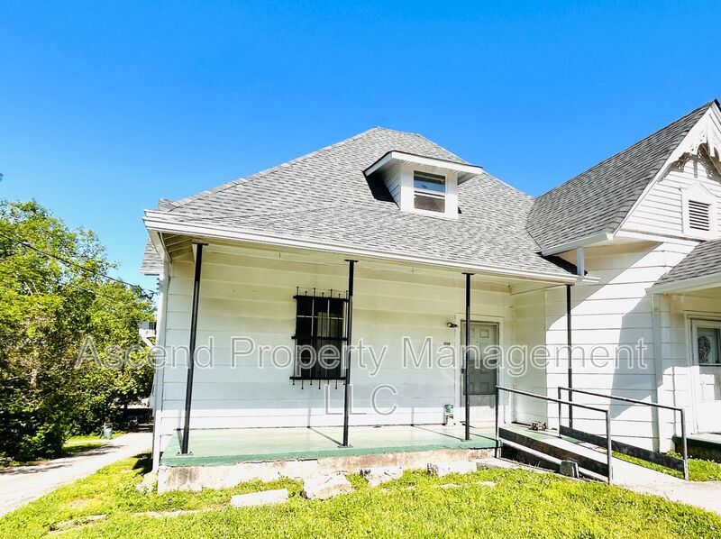 Primary Photo - 3503 Dodson Ave