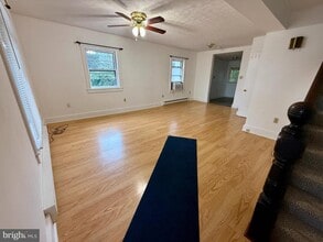 Building Photo - 132 Sharpe St