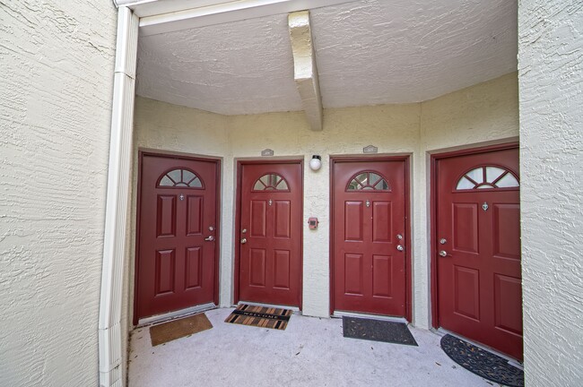 Foto del edificio - 5701 Bentgrass Dr