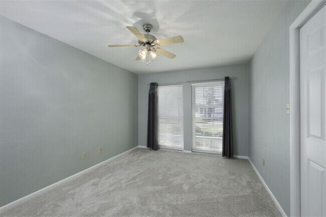 Building Photo - 35th way home rental