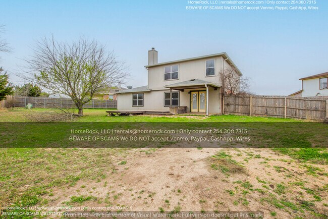 Foto del edificio - 4 Bedroom 2.5 Bath Available NOW
