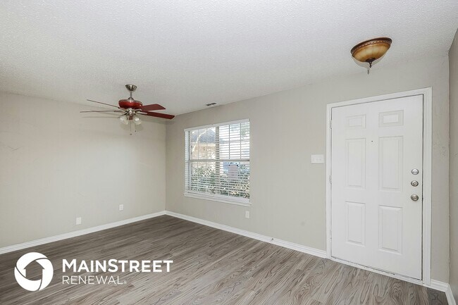 Building Photo - 4612 Palm Ridge Dr