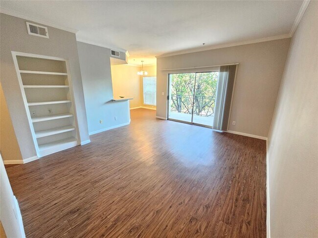 Foto del edificio - 6000 Shepherd Mountain Cove