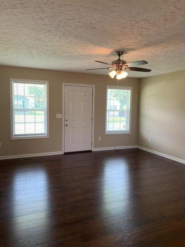 Foto del edificio - 3 Bedroom, 2 Bath Home Located in Manchester
