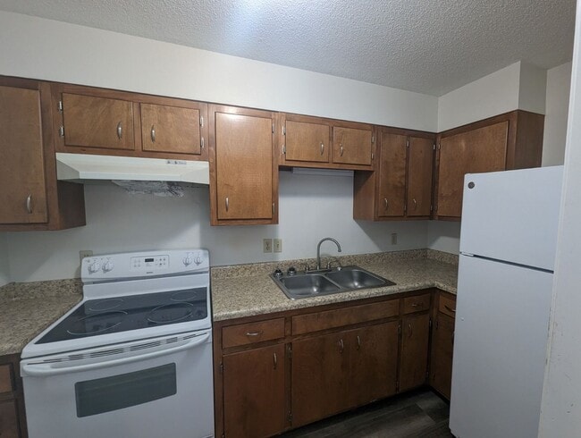 Building Photo - 1 Bedroom/1 Bathroom Apartment in Batesville