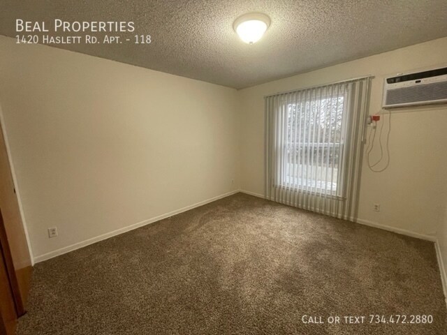 Building Photo - 1420 Haslett Rd