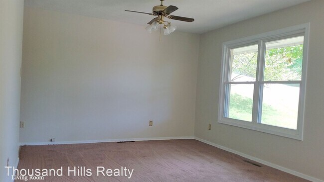 Building Photo - 3 br, 1 bath House - 1205 Berry Drive