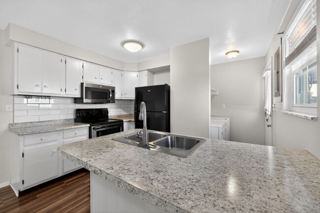 Foto del edificio - 790 Branford Rd