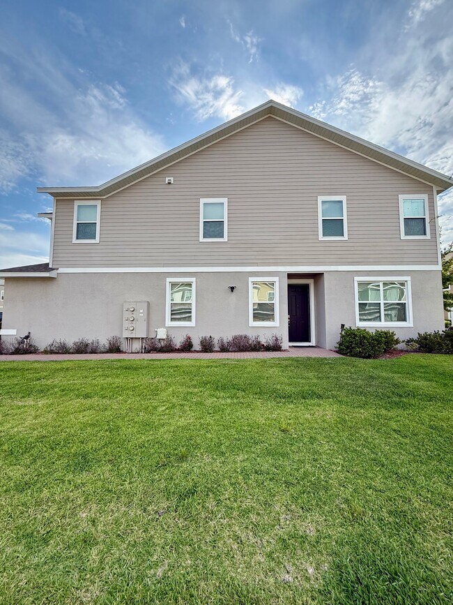Foto del edificio - 34225 Rogallo Ln