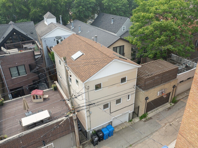 Foto del edificio - 1742 W Crystal St
