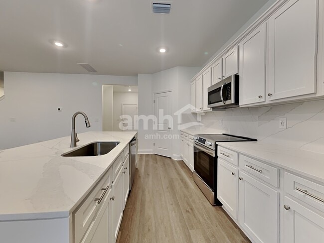 Building Photo - 168 Portside Pk Dr