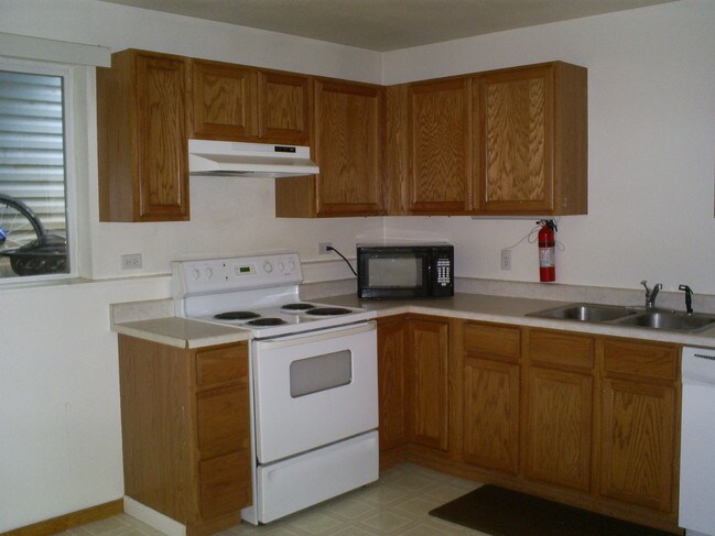 Building Photo - 4407 E Crow Dr