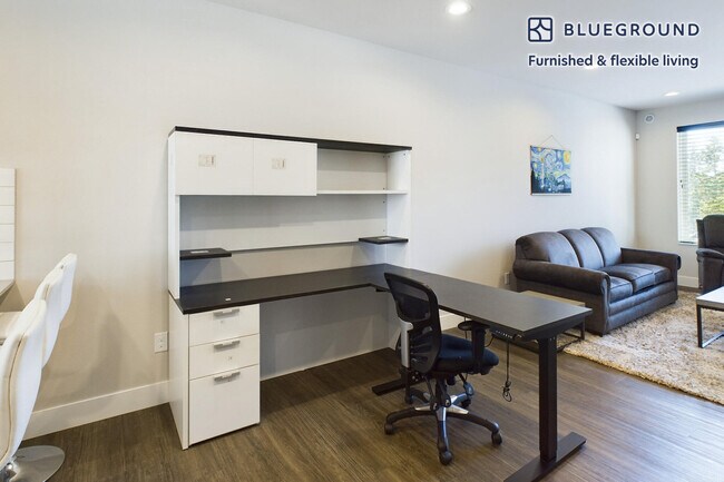 Building Photo - 510 Coho Walk SE