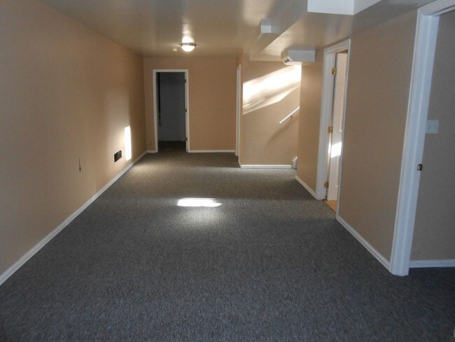 Building Photo - 5101 Crown Blvd