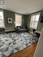 Building Photo - 51 Queen St E