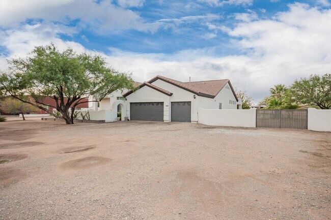 Foto del edificio - 10335 N Tall Cotton Dr