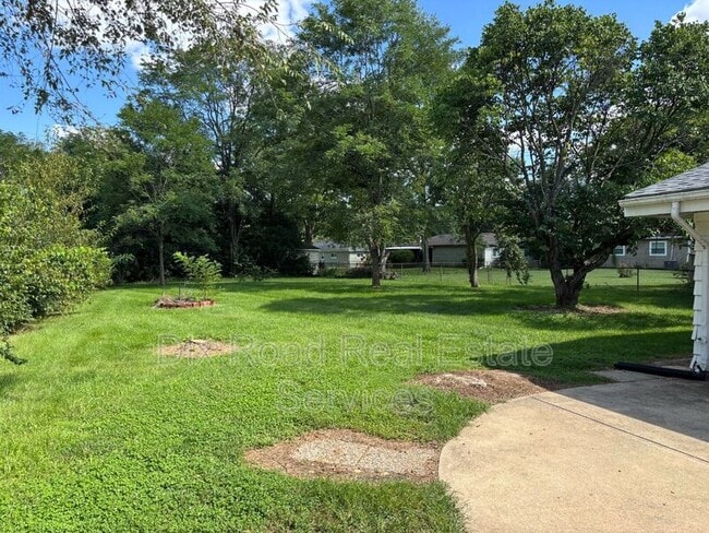 Building Photo - 4574 Mccormick Ln