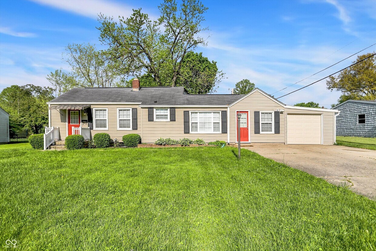 Primary Photo - 6742 Hillside Ave