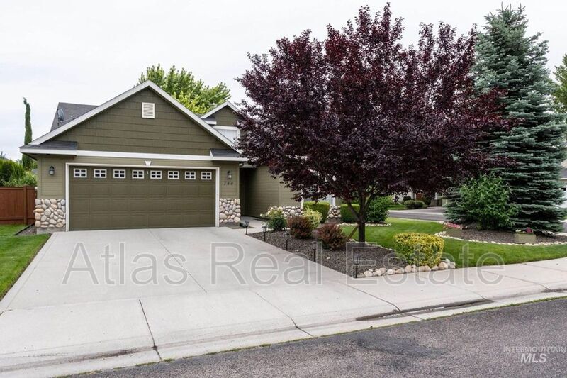 Primary Photo - 744 S Truss Ave