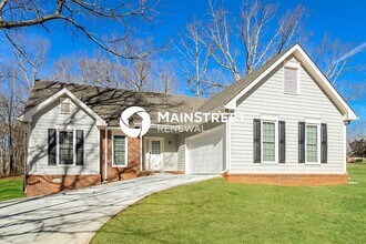 Building Photo - 25 E Country Woods Dr