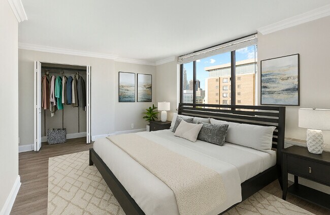 Master Bedroom with City Views - 700 E 8th St