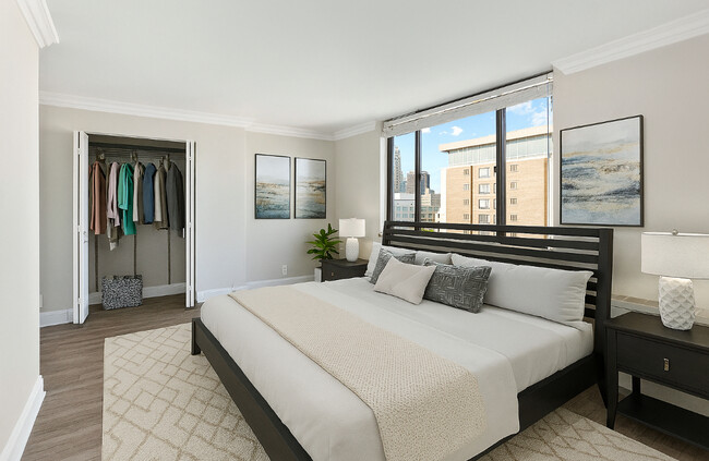 Master Bedroom with City Views - 700 E 8th St